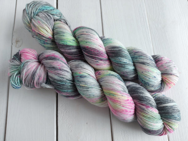 Hacienda - Merino & Nylon - 4ply Fingering
