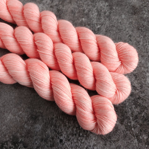 Peach - Merino & Nylon - 50g 4ply Fingering