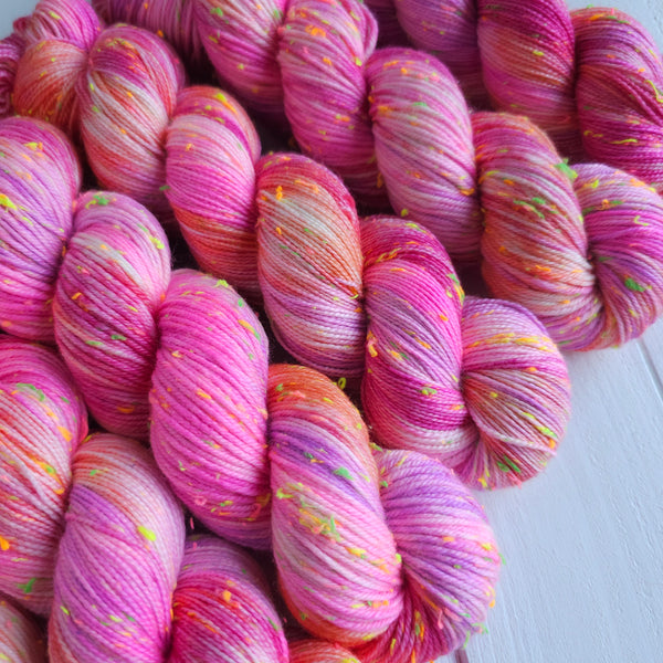 Summer's End - Merino & Donegal Neon Nep - 2ply Fingering