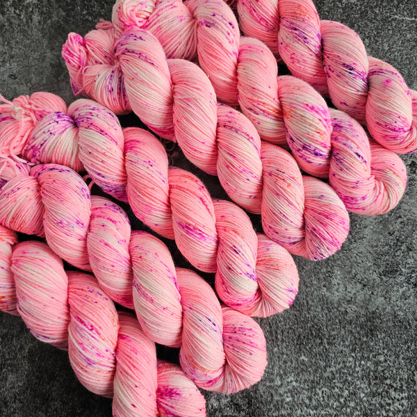 Peach Mimosas - Merino & Nylon - 4ply Fingering