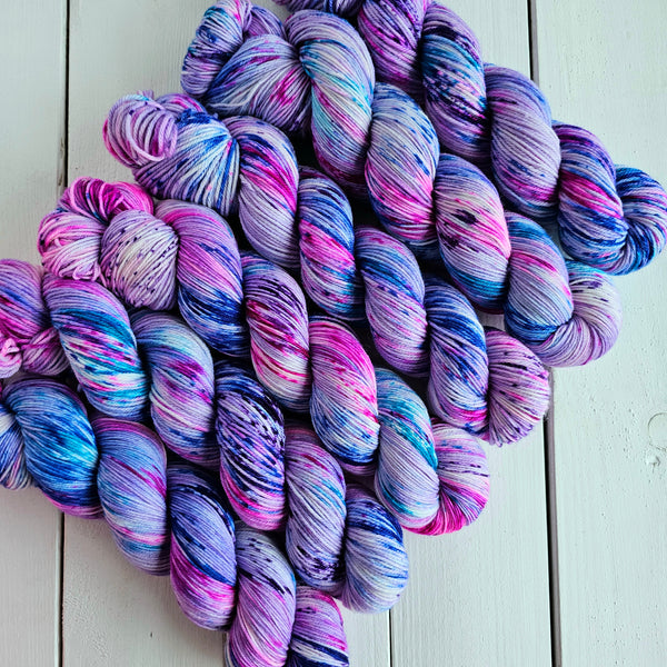 Hothouse Hibiscus - Merino & Nylon - 4ply Fingering