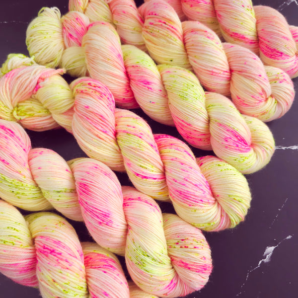 Apple Blossom - Merino & Nylon - DK