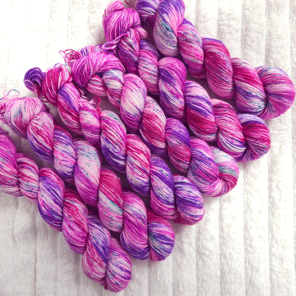 Berry Bramble - Merino & Nylon - 4ply Fingering