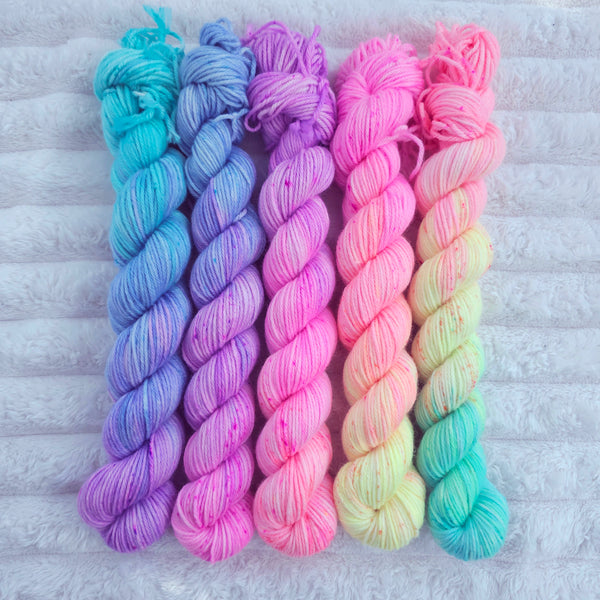 *CUSTOM ORDER* Mellow Tropics Gradient Set 250g - 5 x 50g - Merino & Nylon - DK