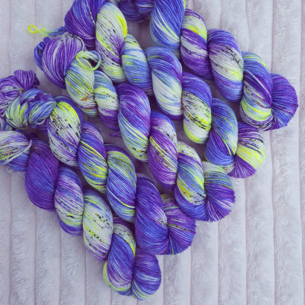 Neon Iris - Merino & Nylon - DK