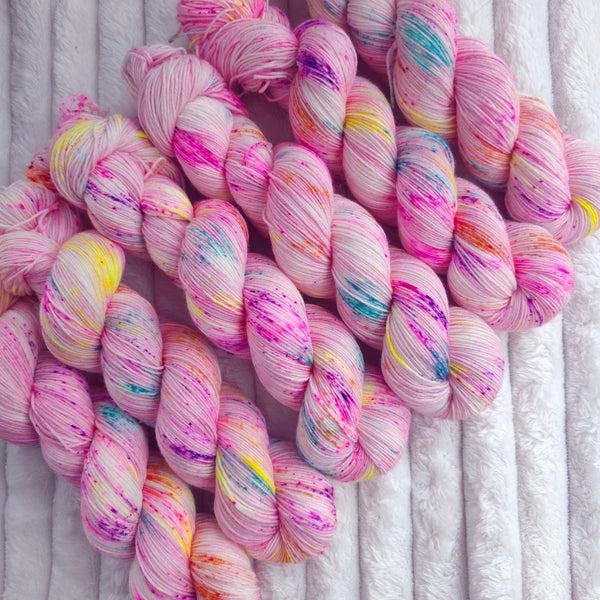 Popping Candy - Merino & Nylon - 4ply Fingering