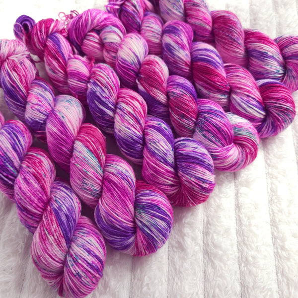 Berry Bramble - Merino & Nylon - 4ply Fingering