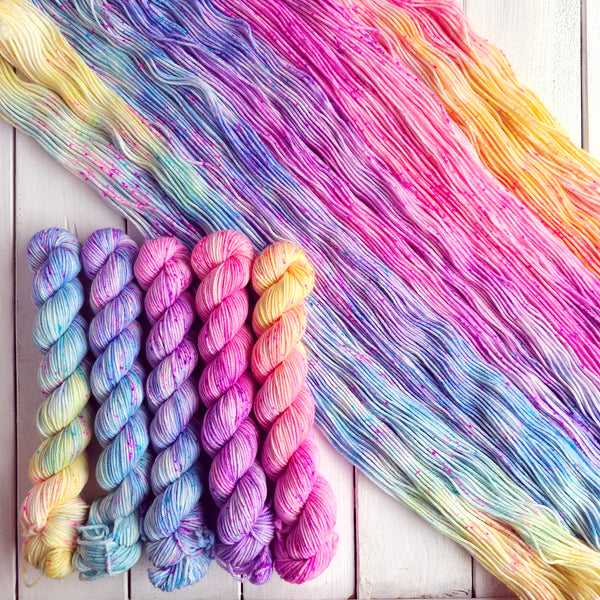 Spring Fling Gradient Set 250g - 5 x 50g - Merino & Nylon - DK