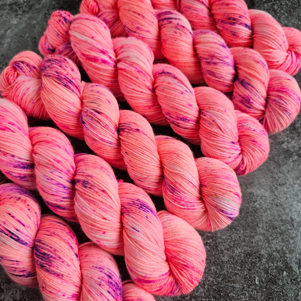 Peach Mimosas - Merino & Nylon - 4ply Fingering
