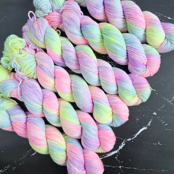 Holo Dreamer - Merino & Nylon - DK