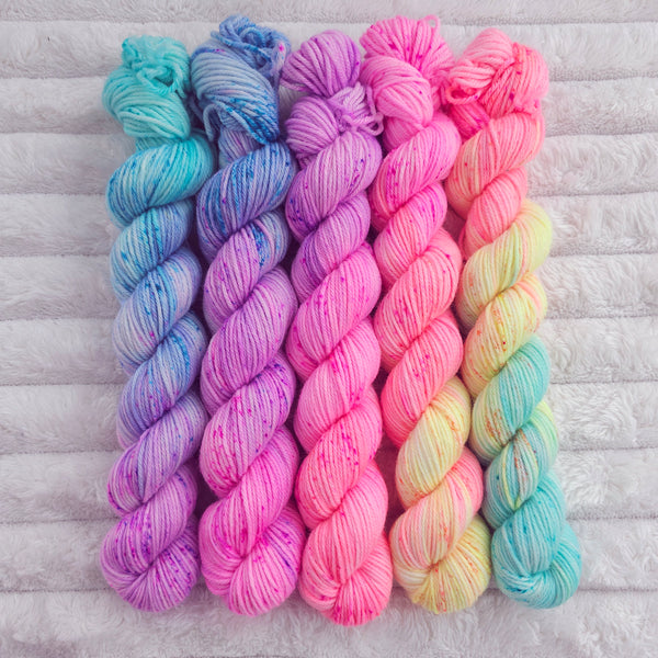 Mellow Tropics Gradient Set 250g - 5 x 50g - Merino & Nylon - DK