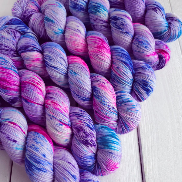 Hothouse Hibiscus - Merino & Nylon - 4ply Fingering