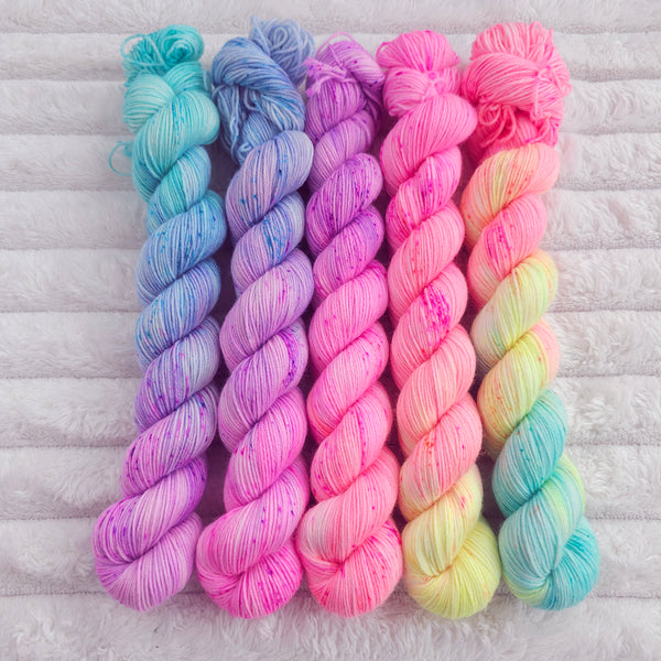 Mellow Tropics Gradient Set 250g - 5 x 50g - Merino & Nylon - 4ply Fingering