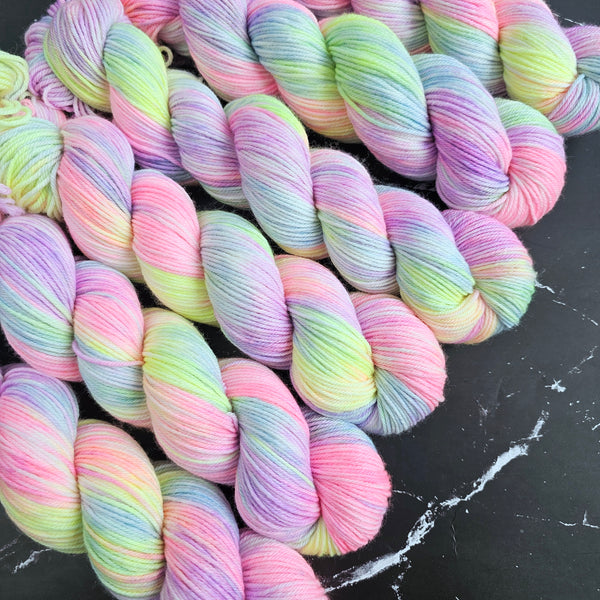 Holo Dreamer - Merino & Nylon - DK