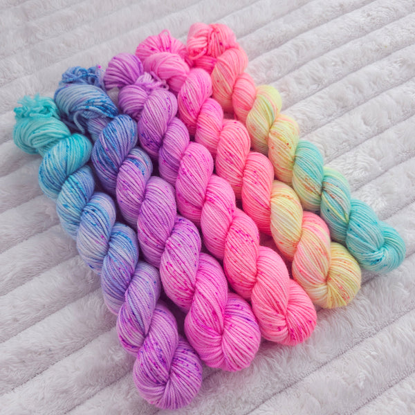 Mellow Tropics Gradient Set 250g - 5 x 50g - Merino & Nylon - DK